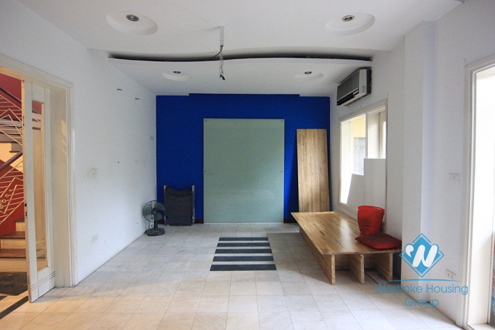 House rental on Xuan Dieu, Tay Ho